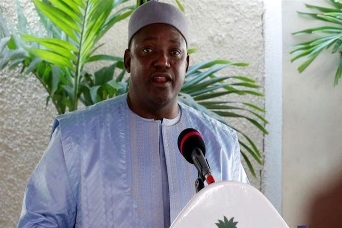 بازداشت یک فرد مسلح در محل اقامه نماز رئیس‌جمهور منتخب گامبیا